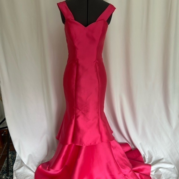 B. Smart dress long pink gown mermaid style size 5 juniors - Picture 1 of 9